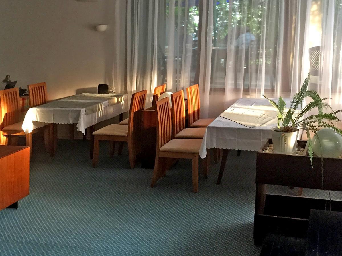 Villa Elfi Golden Sands Ngoại thất bức ảnh